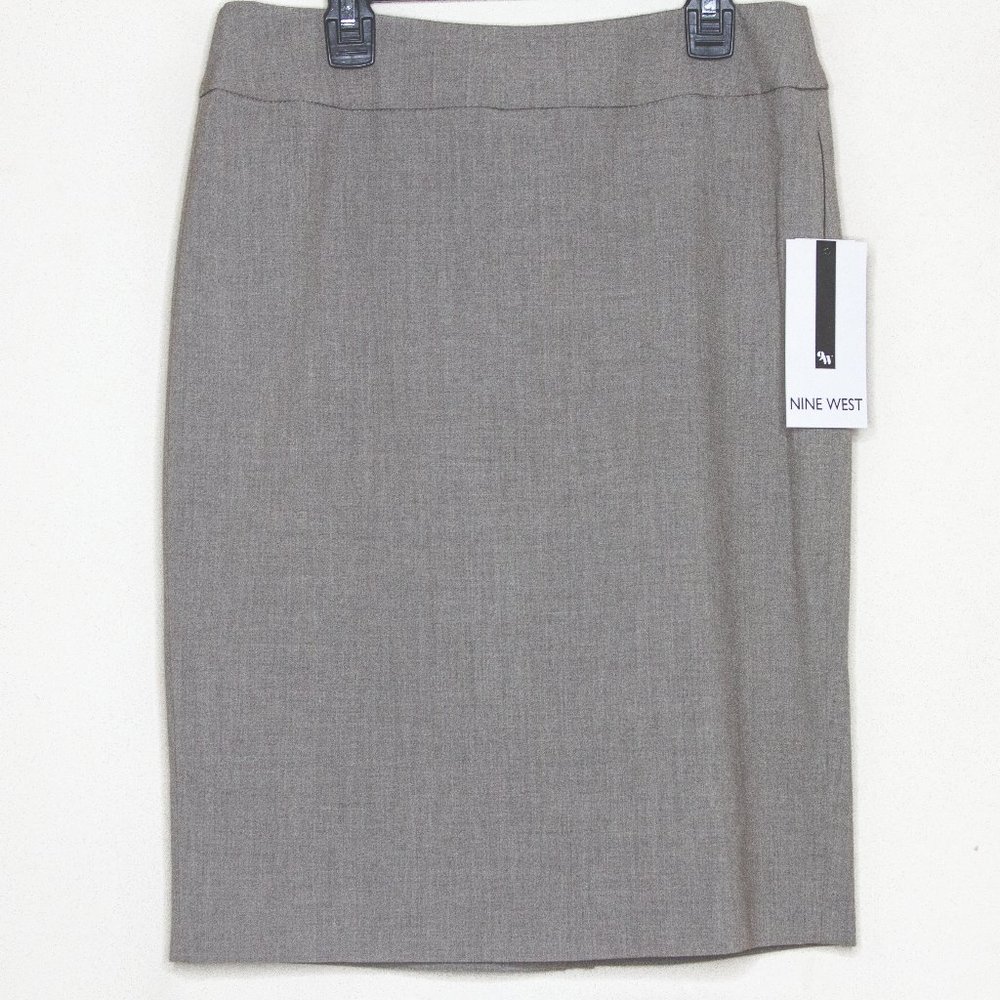 NINE WEST GRAY SHORT SKIRT